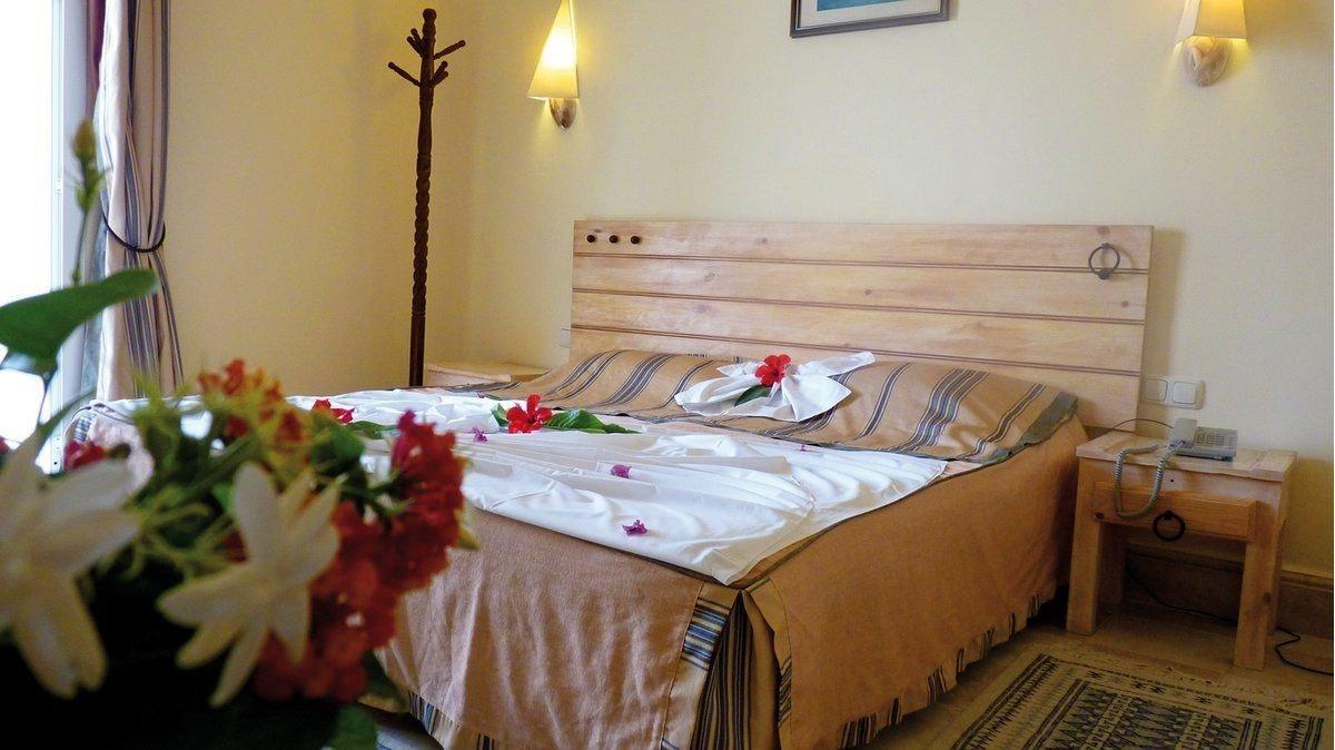מהדייה El Borj Hotel מראה חיצוני תמונה