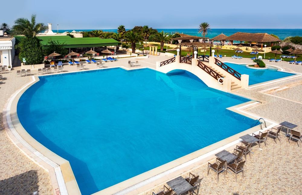 מהדייה El Borj Hotel מראה חיצוני תמונה