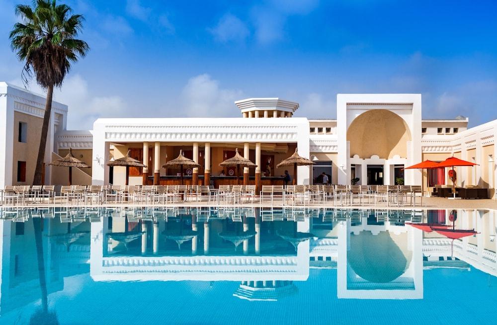 מהדייה El Borj Hotel מראה חיצוני תמונה